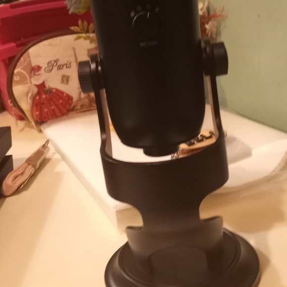 Microphone - Picture 2 of 2